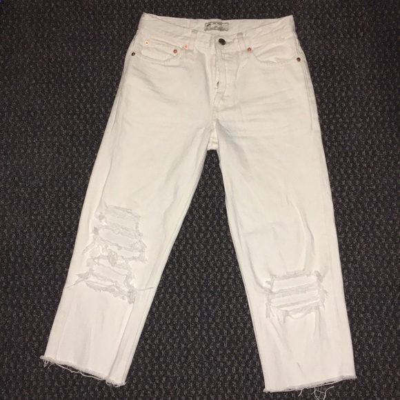Free People Denim - FREE PEOPLE CROPPED DISTRESSED BOYFRIEND JEANS